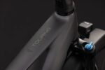 Cube Touring Hybrid Deluxe SLX 800 slabgrey´n´chrome 2027 – Image 2