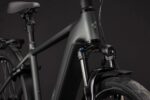 Cube Kathmandu Hybrid Deluxe Pro 800 zwartbos en chroom 2027 – Image 7