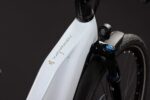 Cube Kathmandu Hybrid Deluxe Pro 800 metallic wit´n´chrome Trapeze 2027 – Image 2
