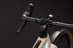 Cube Nuroad Hybrid C:62 SLX 400X FE glintsand'n'black 2027 – Image 2