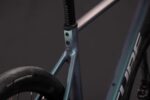 Cube Attain Race smaragdgrijs´n´wit 2027 – Image 4