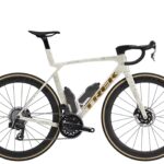 Trek Madone SLR 7 AXS Era White/Supernova Marble 2026