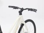 Trek FX 1 Mid Gen 4 Era White 2027 – Image 3