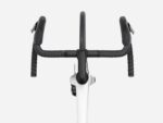 Trek Madone SL 6 AXS Gen 8 Crystal White/Smoke 2026 – Image 3