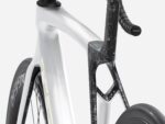 Trek Madone SL 6 AXS Gen 8 Crystal White/Smoke 2026 – Image 4