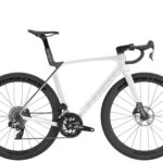 Trek Madone SL 6 AXS Gen 8 Crystal White/Smoke 2026