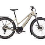 Specialized Turbo Vado 4.0 Step-Through White Mountains / Black Reflective
