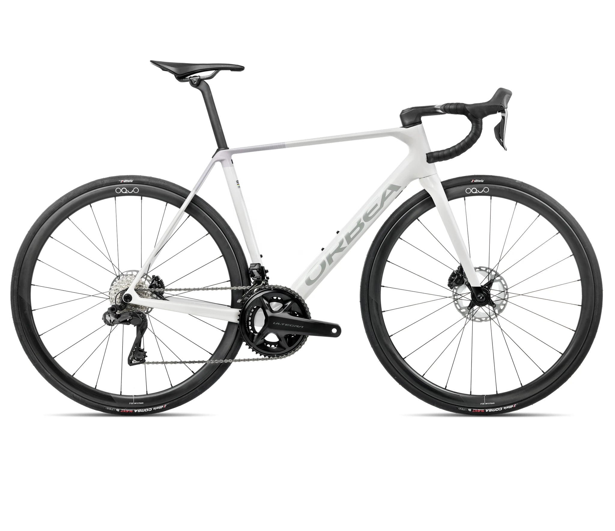 T110TTCC-A4-SIDE-ORCA_M20iTEAM.jpg Orbea Orca M20iTeam Wit - Paars 2026 – Image 1