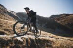 Orbea RISE H30 Metallic Mulberry Black – Image 2