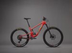 Santa Cruz 5010 | C | R | Glanzend rood – Image 2