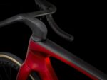 Trek Madone SLR 9 Gen 7 Metallic Red Smoke naar Red Carbon Smoke – Image 6